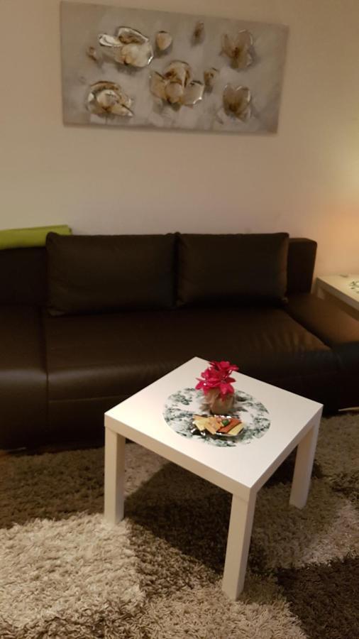 Ferien-& Monteurwohnung Koenen2 Nah Am Westfield Centro 오버하우젠 외부 사진